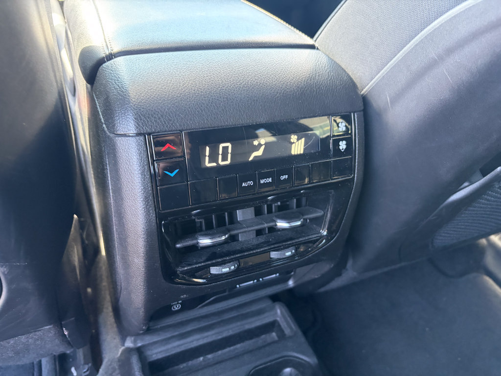 Used 2021 Jeep Grand Cherokee L Laredo AWD/4WD image 29