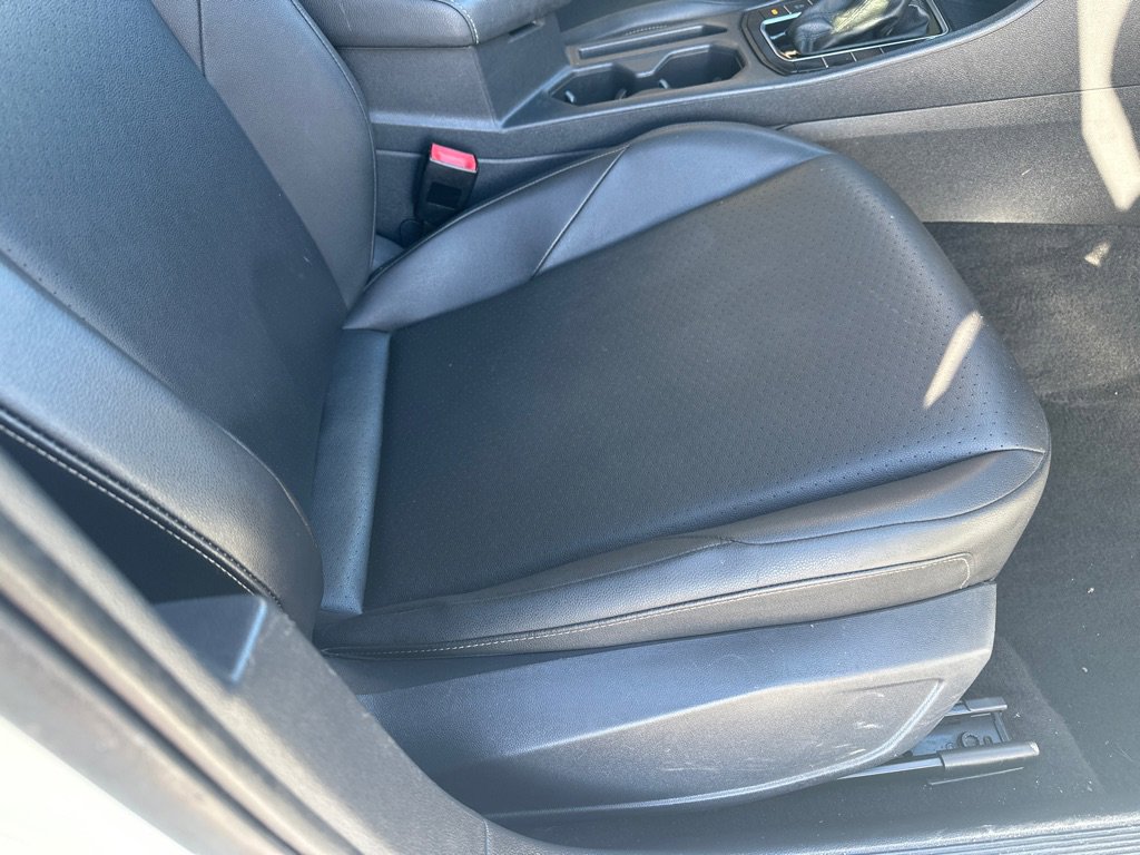 Used 2019 Volkswagen Jetta SE w/ Cold Weather Package image 12