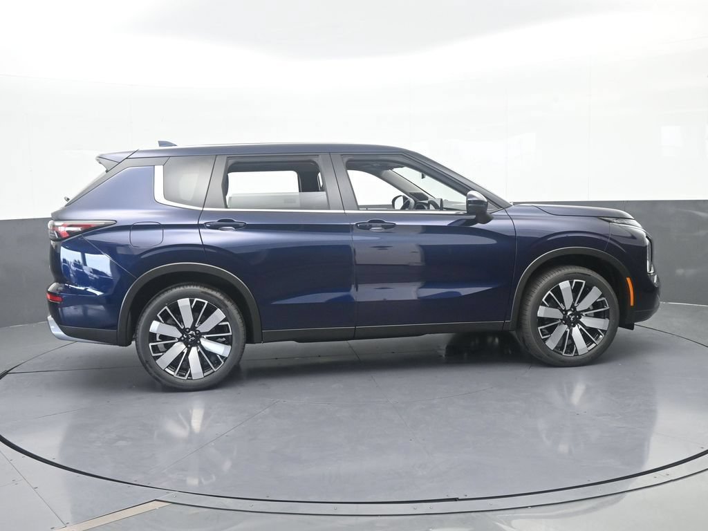 New 2026 Mitsubishi Outlander SE FWD image 7