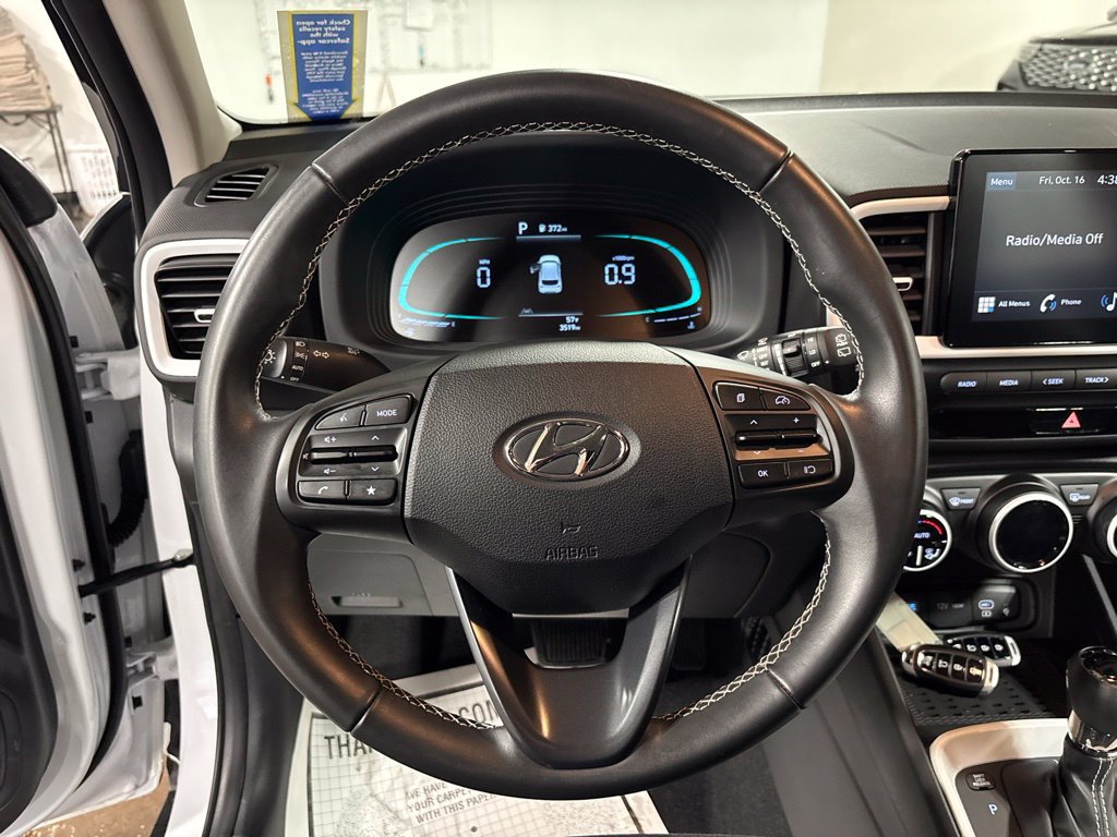 New 2026 Hyundai Venue SEL FWD image 23