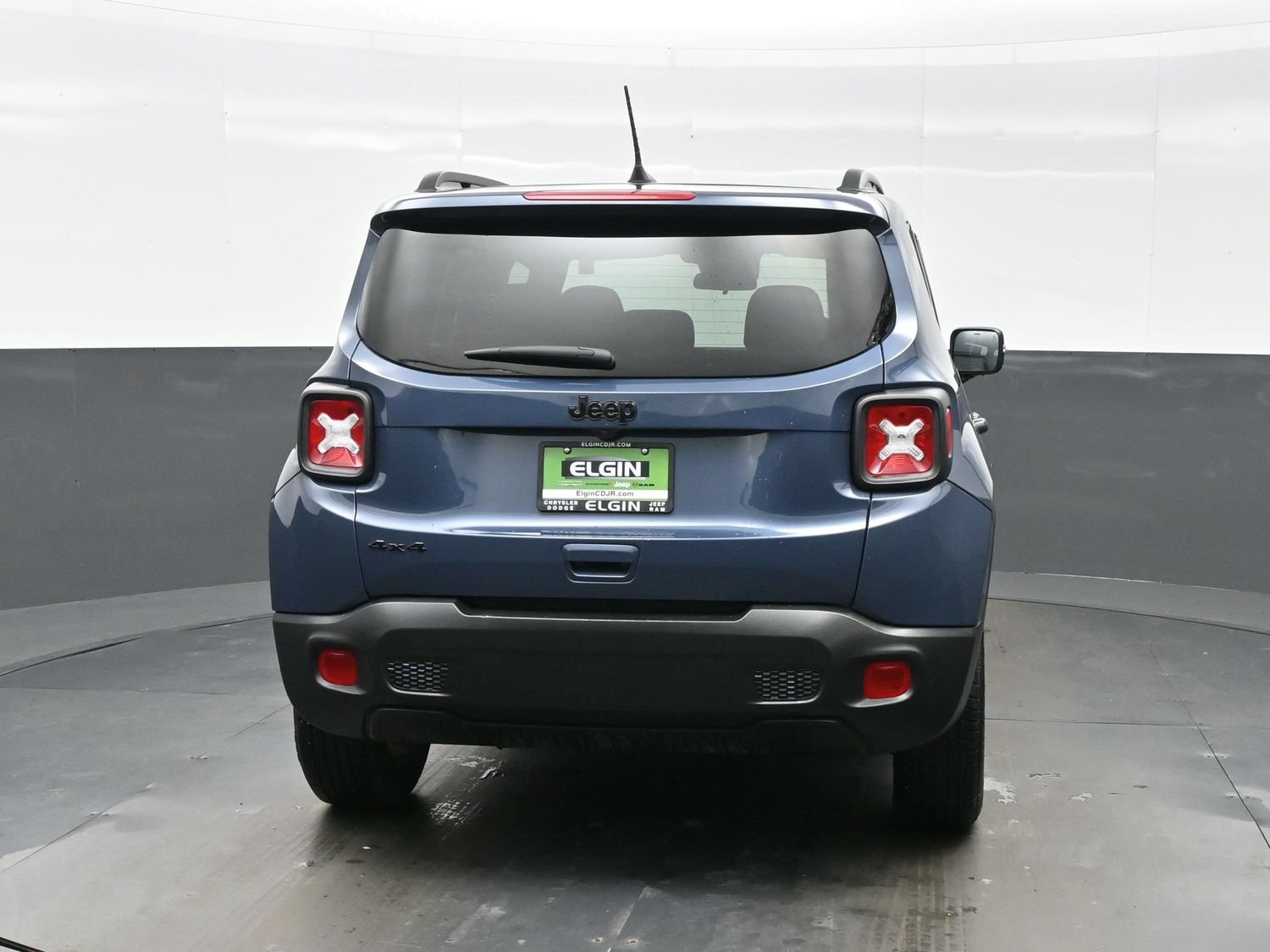 Used 2023 Jeep Renegade Latitude AWD/4WD image 7