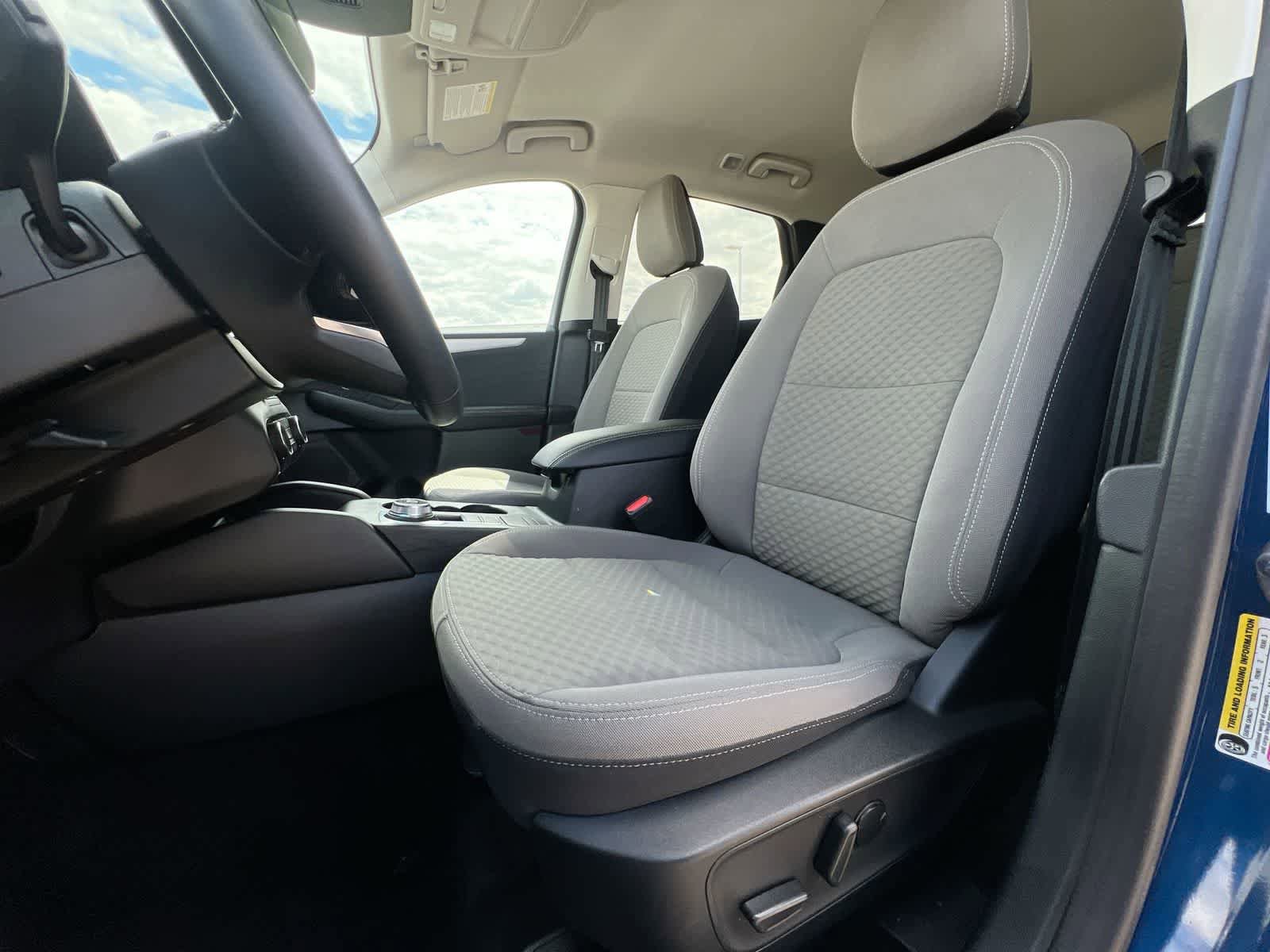 Used 2022 Ford Escape SE w/ Convenience Package AWD/4WD image 16