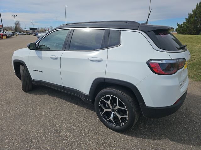 Used 2026 Jeep Compass Limited w/ Mopar All Weather Package AWD/4WD image 3