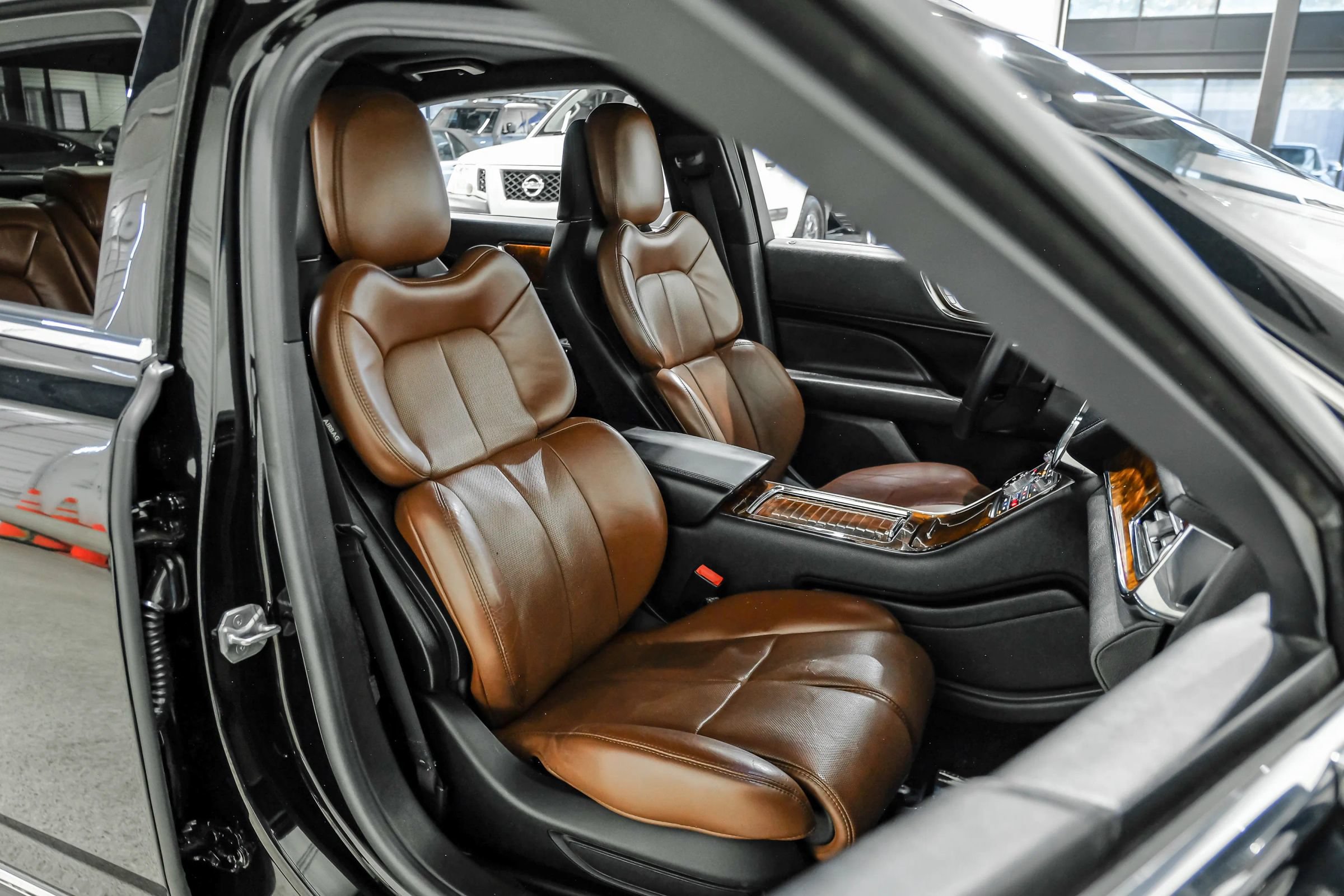 Used 2018 Lincoln Continental Reserve FWD image 38
