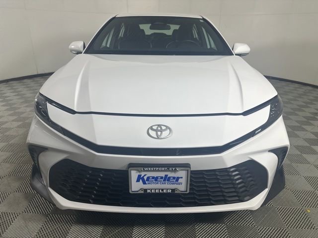 Used 2025 Toyota Camry SE image 5