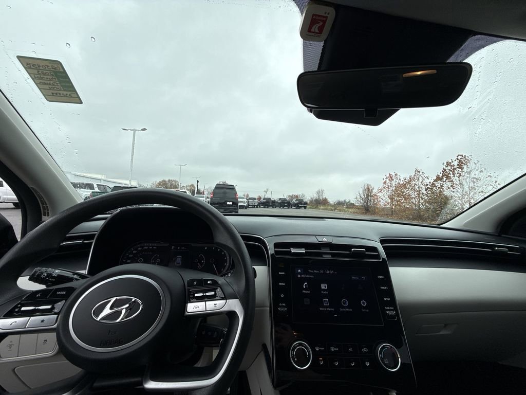Used 2023 Hyundai Tucson SE image 27