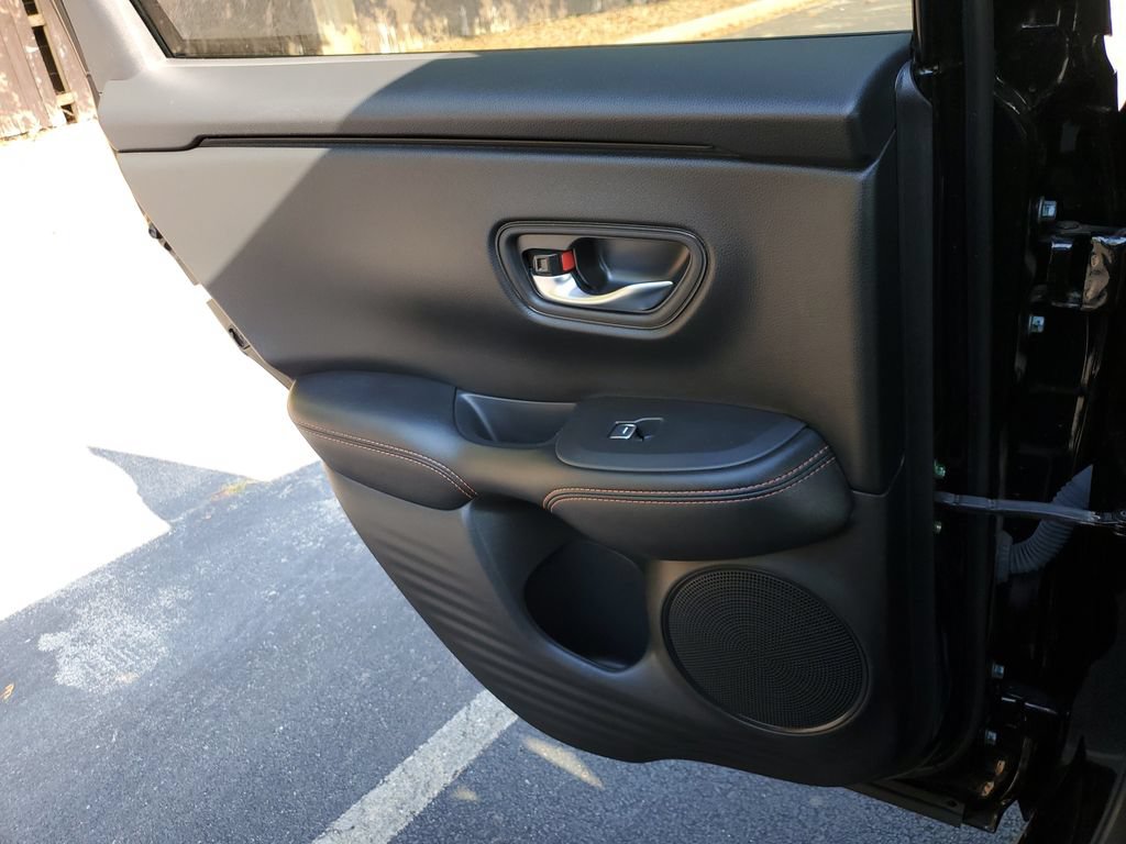 Certified 2025 Honda HR-V Sport image 15