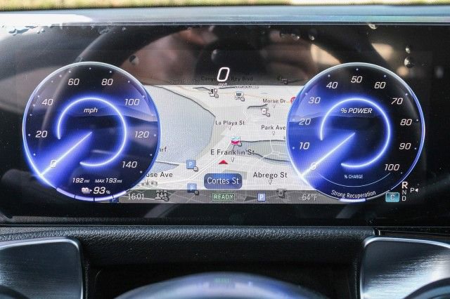 New 2025 Mercedes-Benz EQB 300 4MATIC image 23