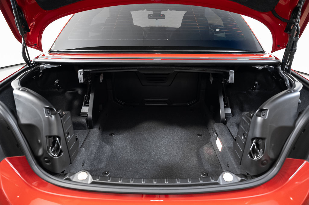 Used 2020 BMW M4 Convertible w/ Competition Package RWD image 36