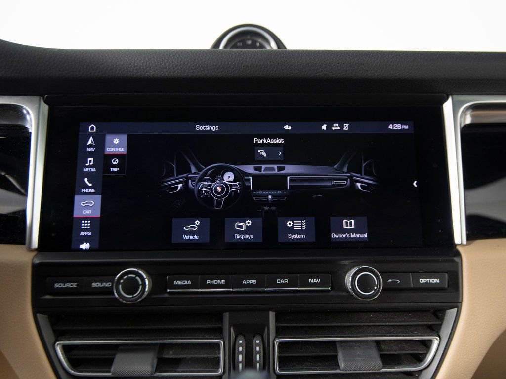 Certified 2021 Porsche Macan AWD/4WD image 22