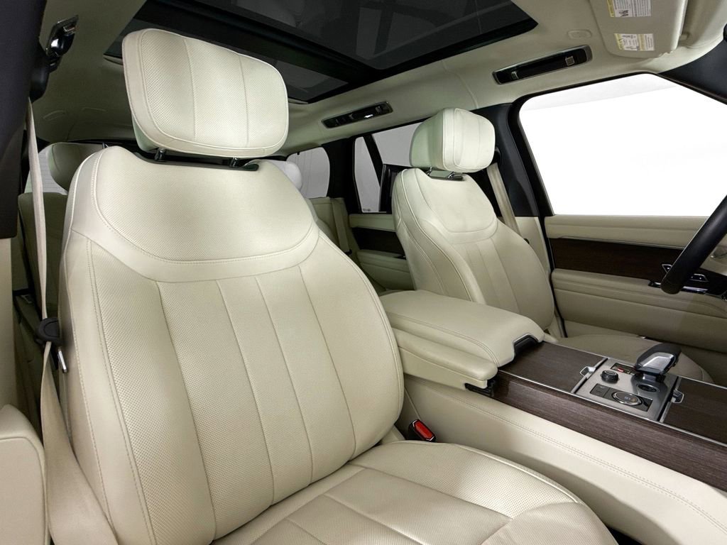Used 2023 Land Rover Range Rover Autobiography AWD/4WD image 14