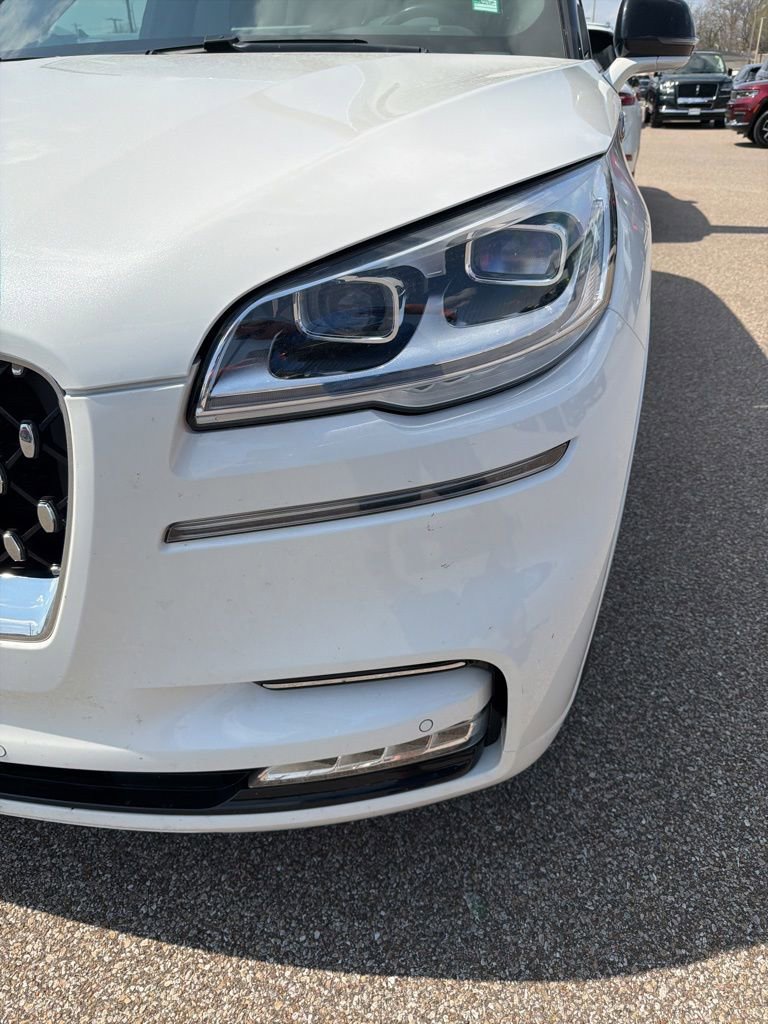 Used 2023 Lincoln Aviator Grand Touring w/ Equipment Group 301A image 17