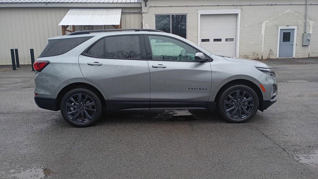 Used 2024 Chevrolet Equinox RS AWD/4WD image 7