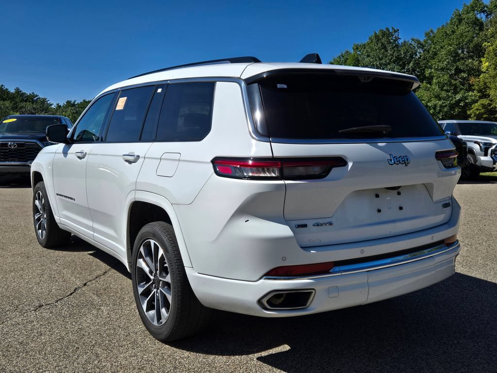 Used 2023 Jeep Grand Cherokee L Overland w/ Luxury Tech Group IV AWD/4WD image 3