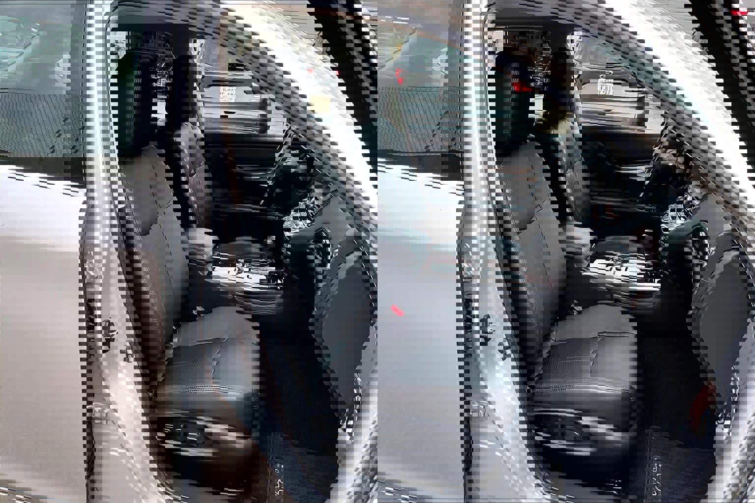 Used 2018 INFINITI Q70 L 3.7 image 9