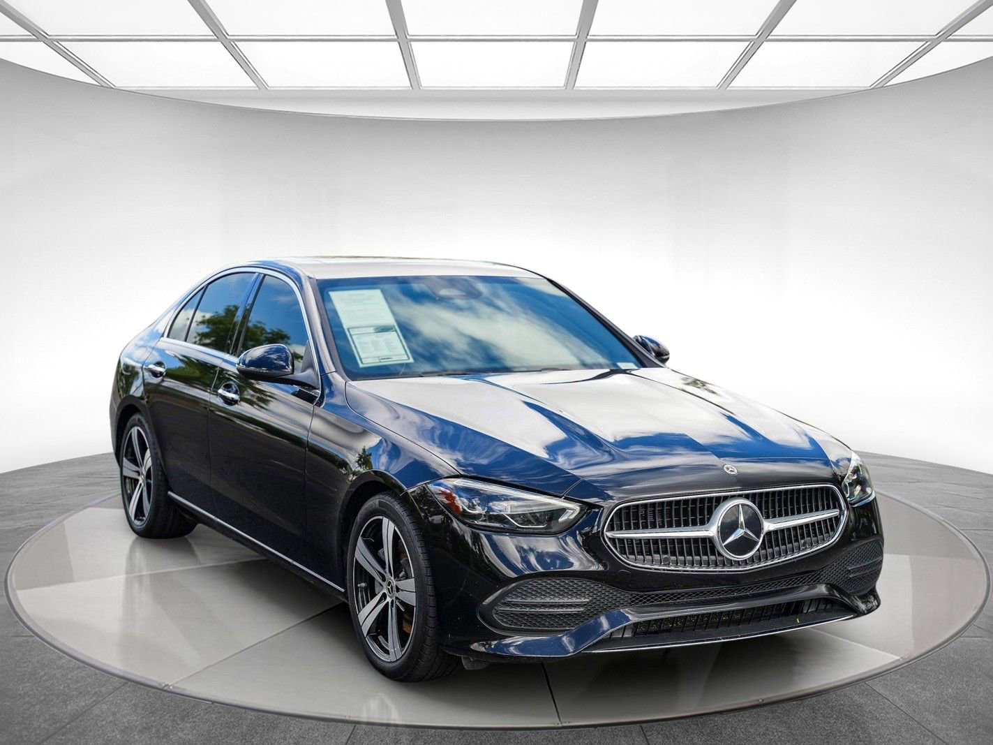 Used 2022 Mercedes-Benz C 300 Sedan image 5