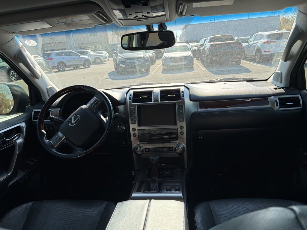 Used 2018 Lexus GX 460 image 22