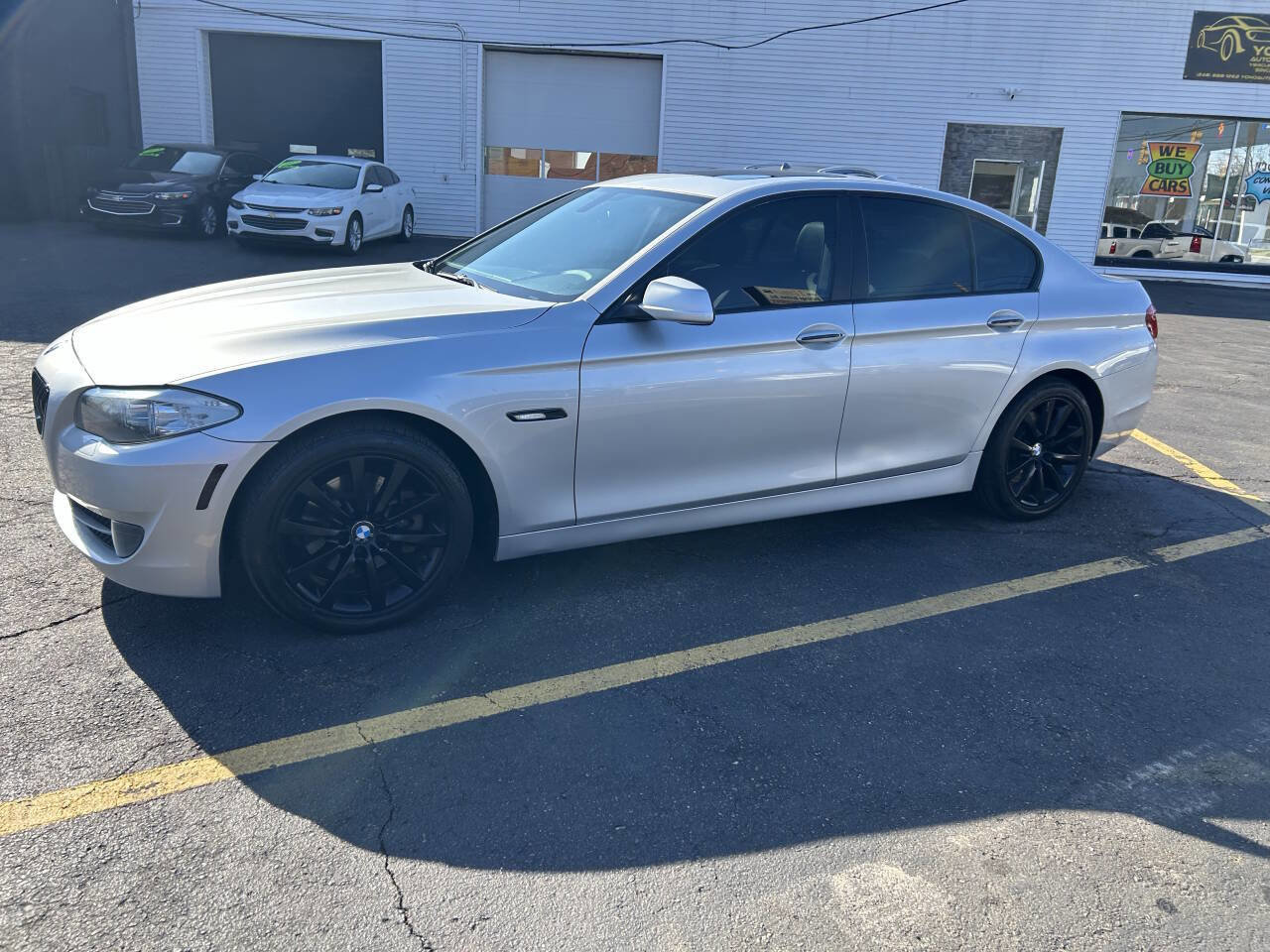 Used 2013 BMW 528i xDrive Sedan AWD/4WD image 1