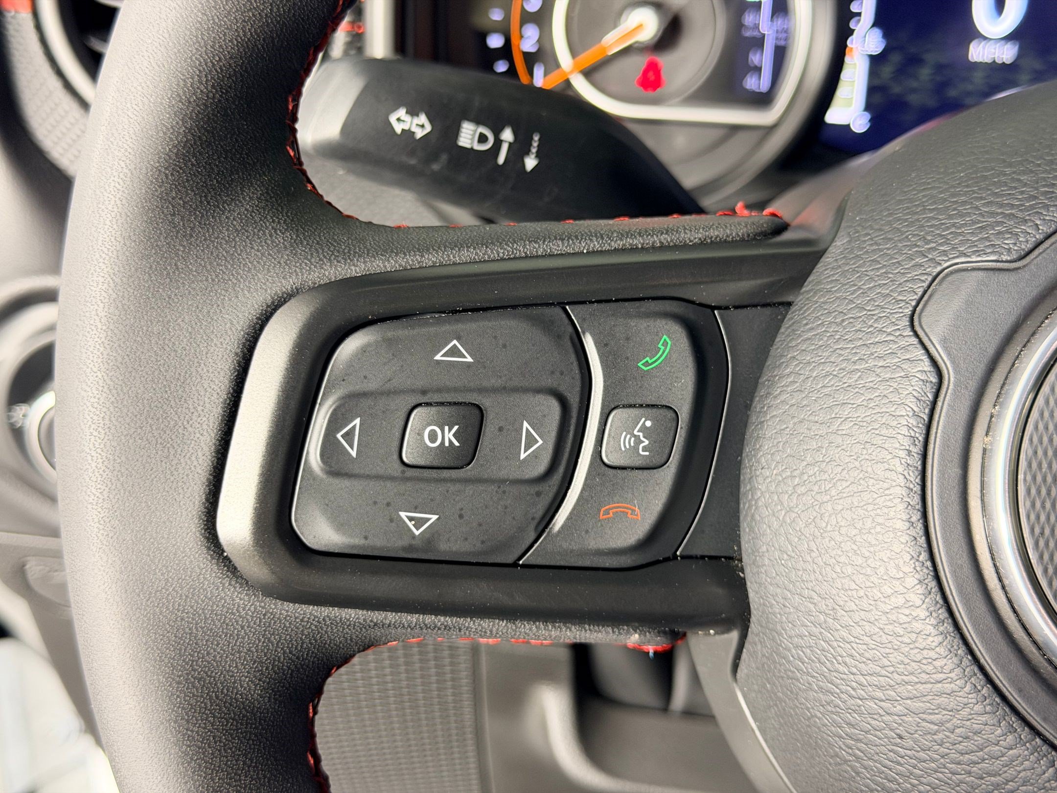 Used 2024 Jeep Wrangler Unlimited Rubicon AWD/4WD image 14