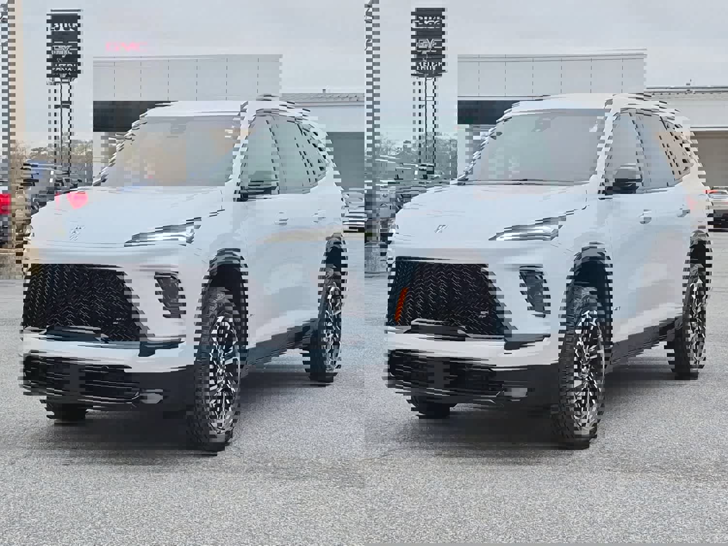 Used 2026 Buick Enclave Sport Touring image 1