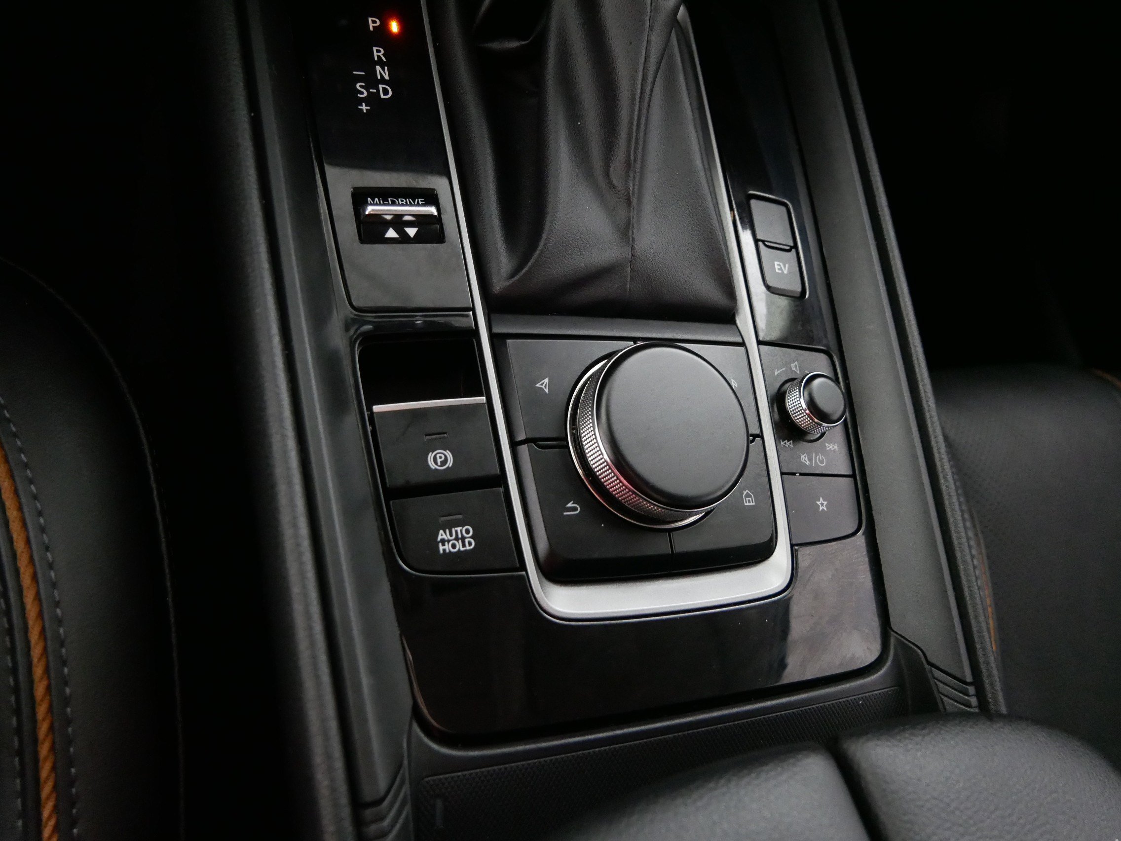 Used 2025 MAZDA CX-50 AWD 2.5 Hybrid w/ Premium Pkg image 30