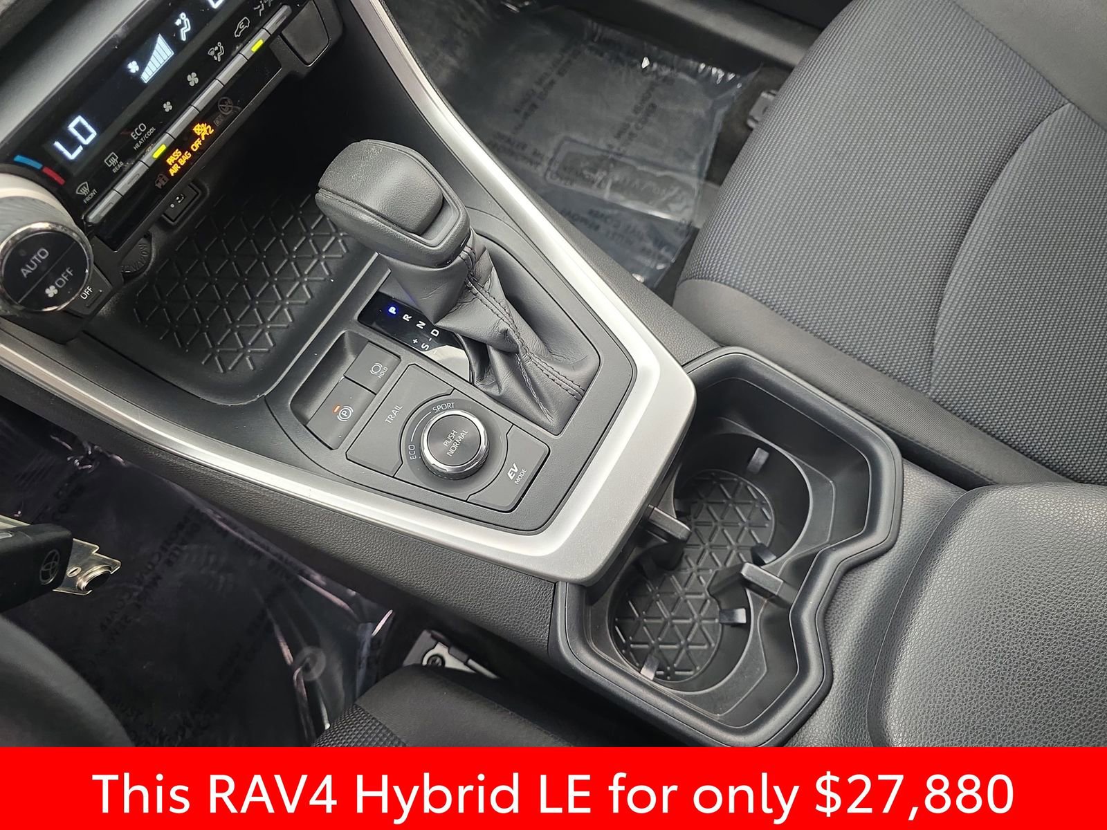 Used 2023 Toyota RAV4 LE image 31