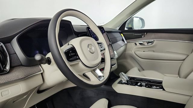 New 2026 Volvo XC90 B6 Ultra w/ Protection Package AWD/4WD image 12