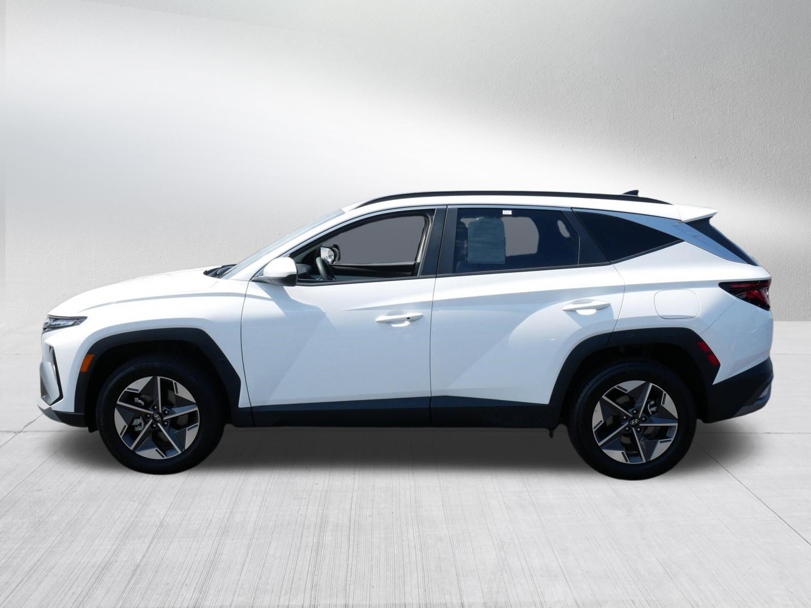 Used 2026 Hyundai Tucson SEL Plus AWD/4WD image 4
