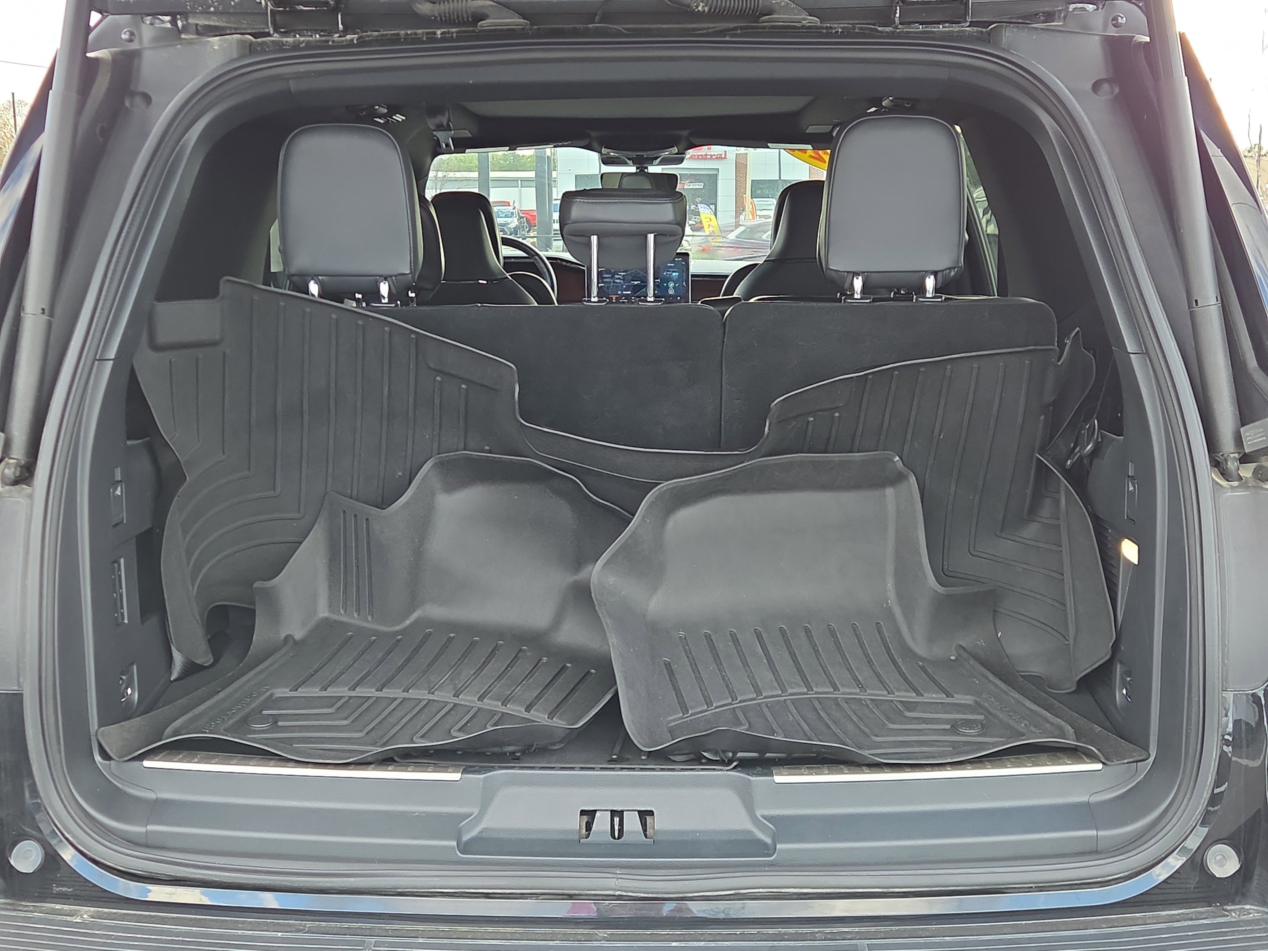 Used 2024 Lincoln Navigator Reserve image 4