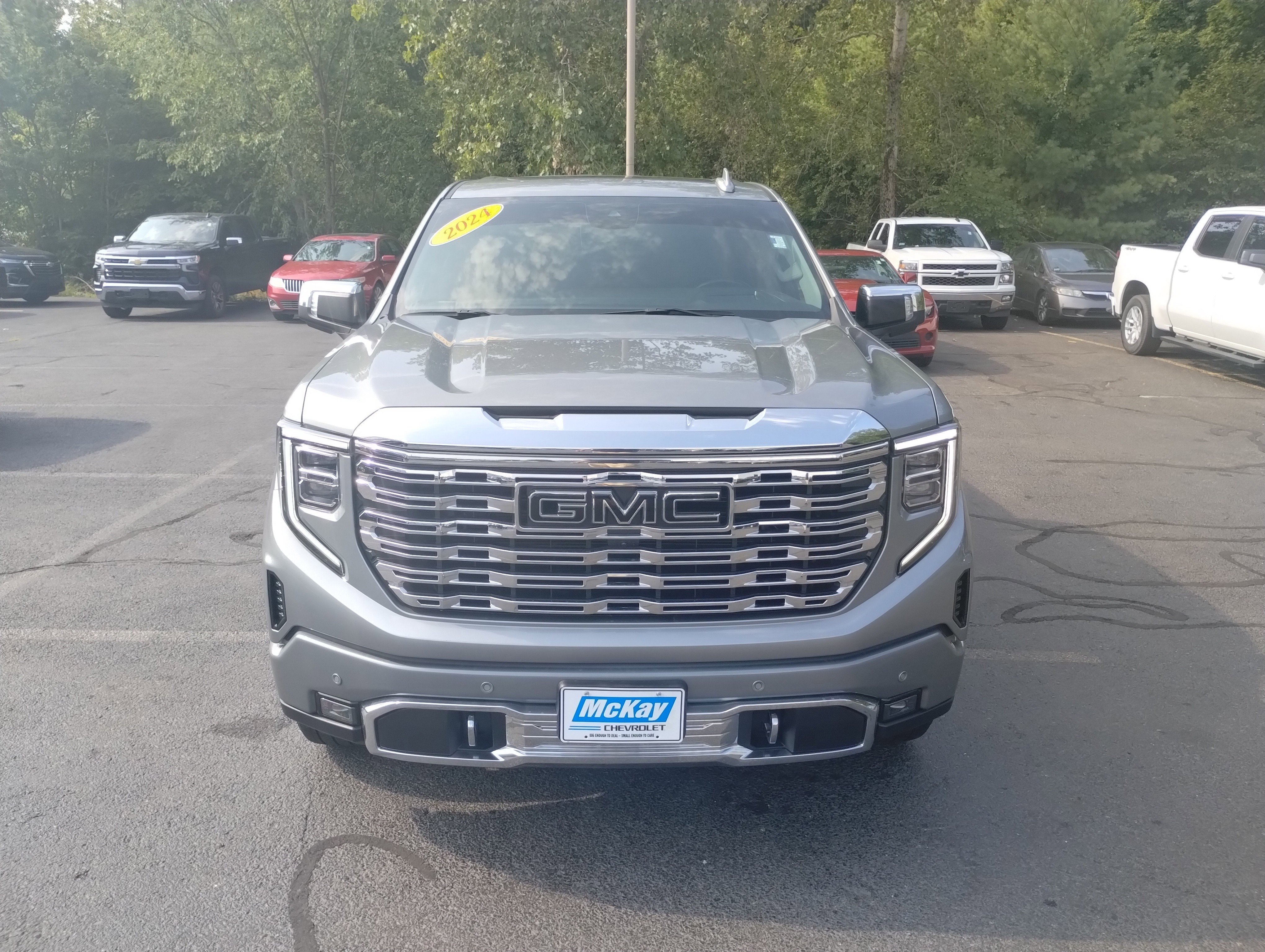 Used 2024 GMC Sierra 1500 Denali w/ Denali Reserve Package image 8