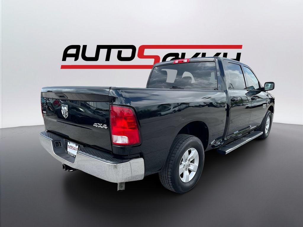 Used 2021 RAM 1500 Classic SLT AWD/4WD image 7