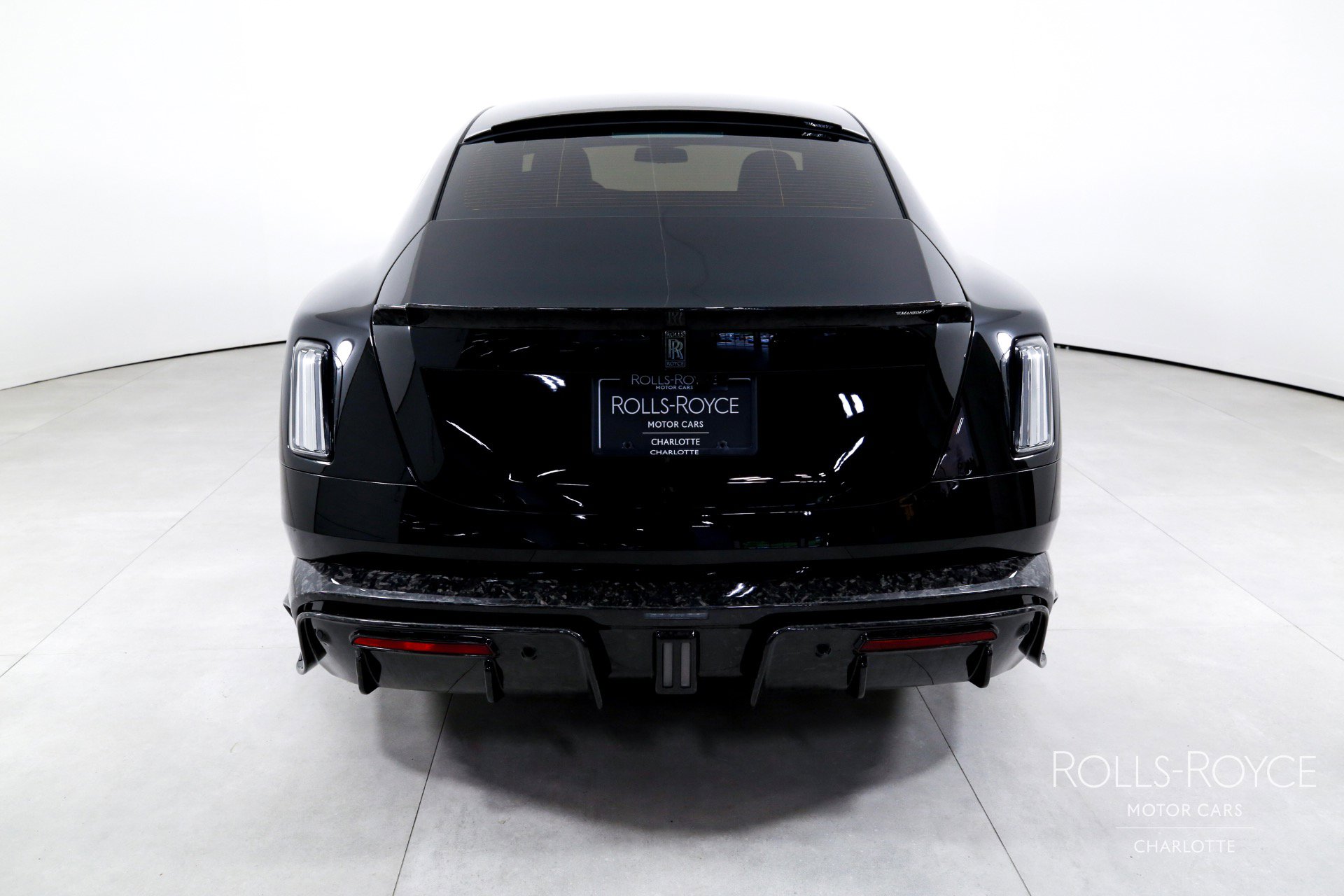 Used 2025 Rolls-Royce Spectre Black Badge w/ Spectre Enhancement Package image 9