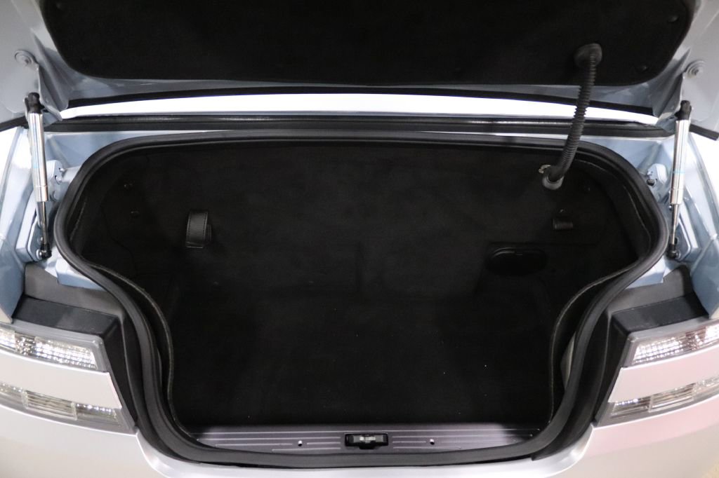 Used 2013 Aston Martin DB9 Volante image 9