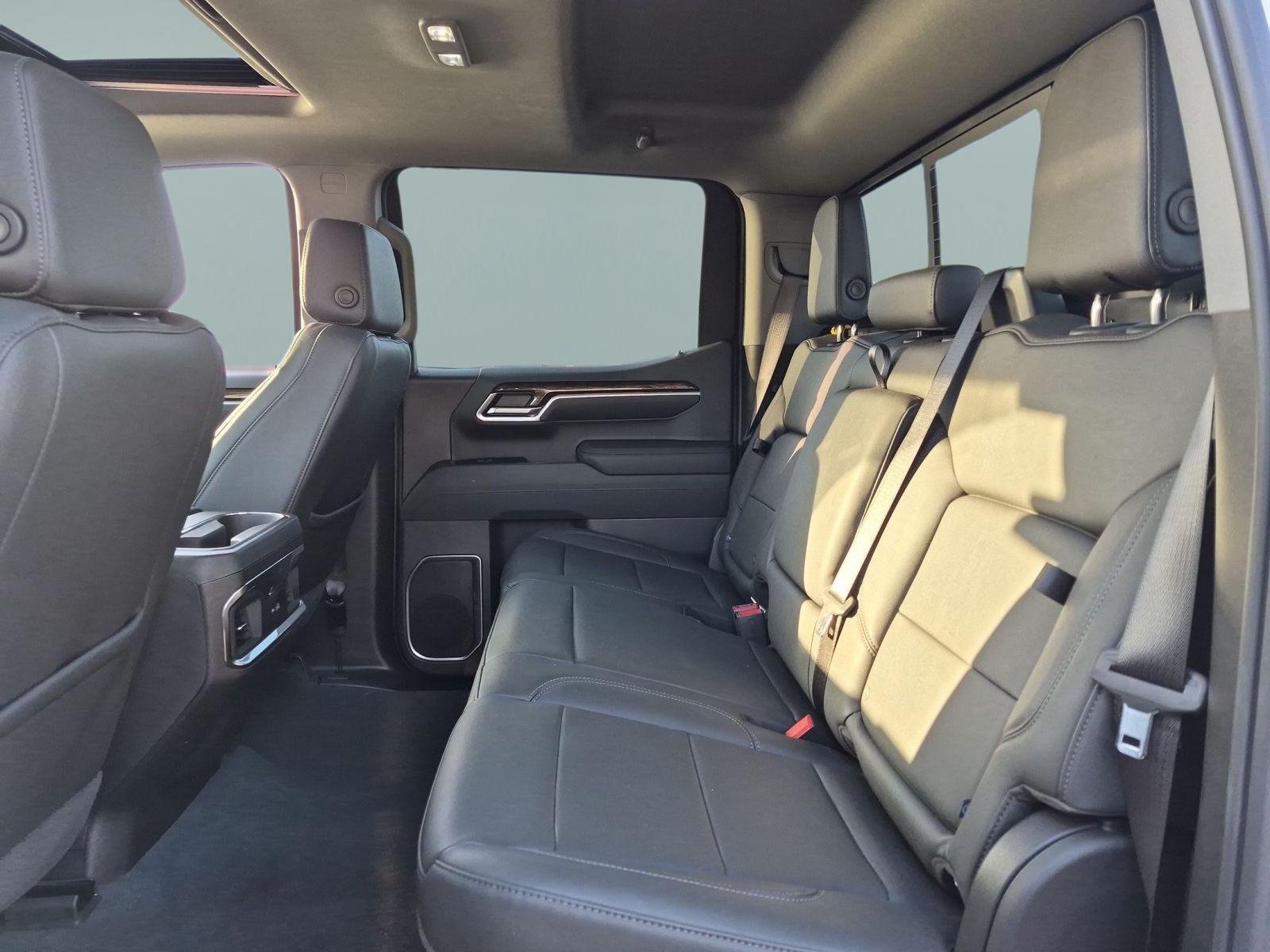New 2026 GMC Sierra 1500 Elevation w/ Elevation Premium Package AWD/4WD image 24