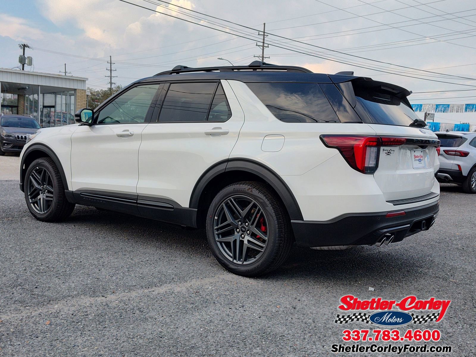 New 2025 Ford Explorer ST RWD image 4