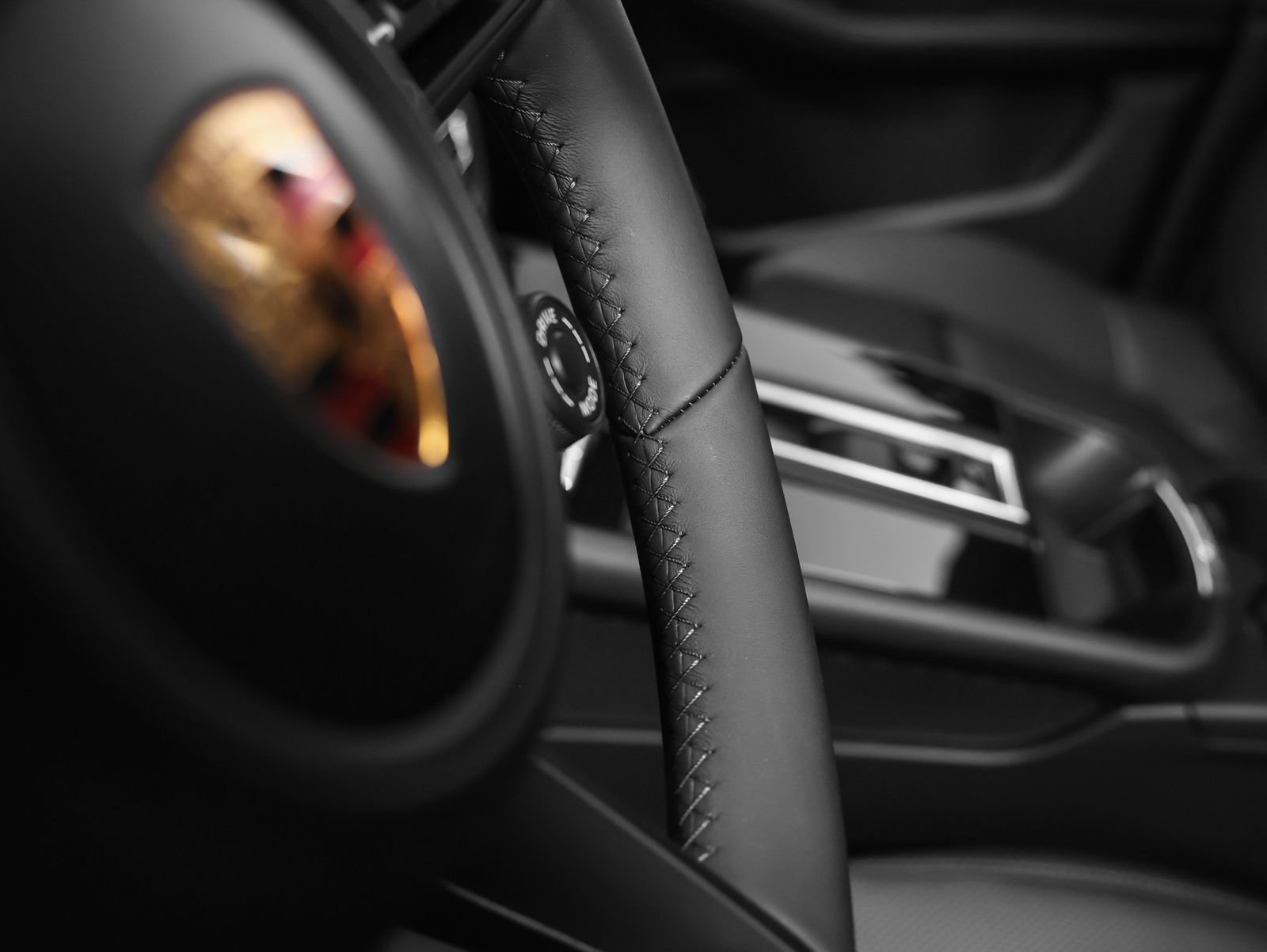 New 2026 Porsche Macan Turbo AWD/4WD image 36