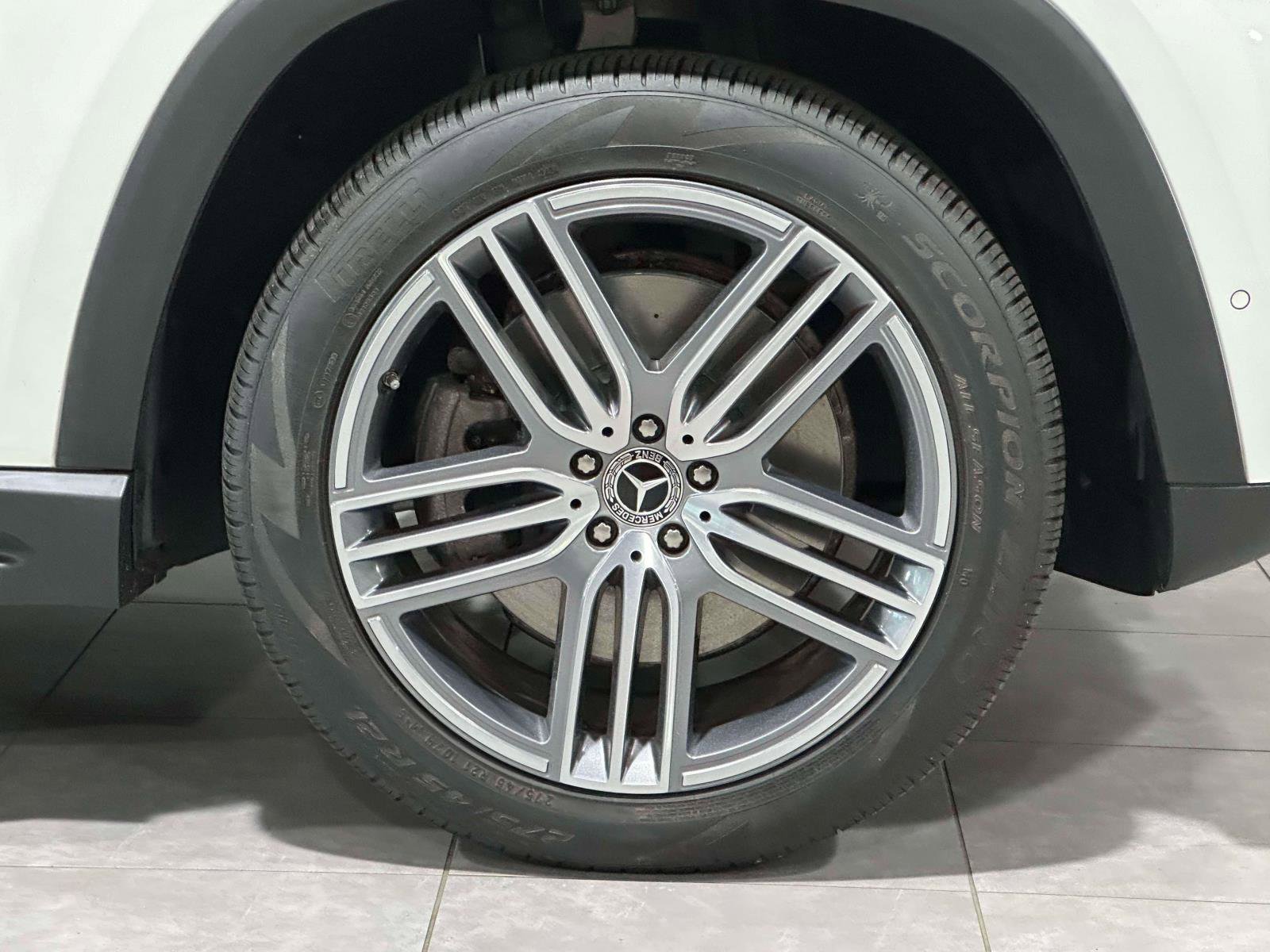 Certified 2022 Mercedes-Benz GLS 450 4MATIC image 6