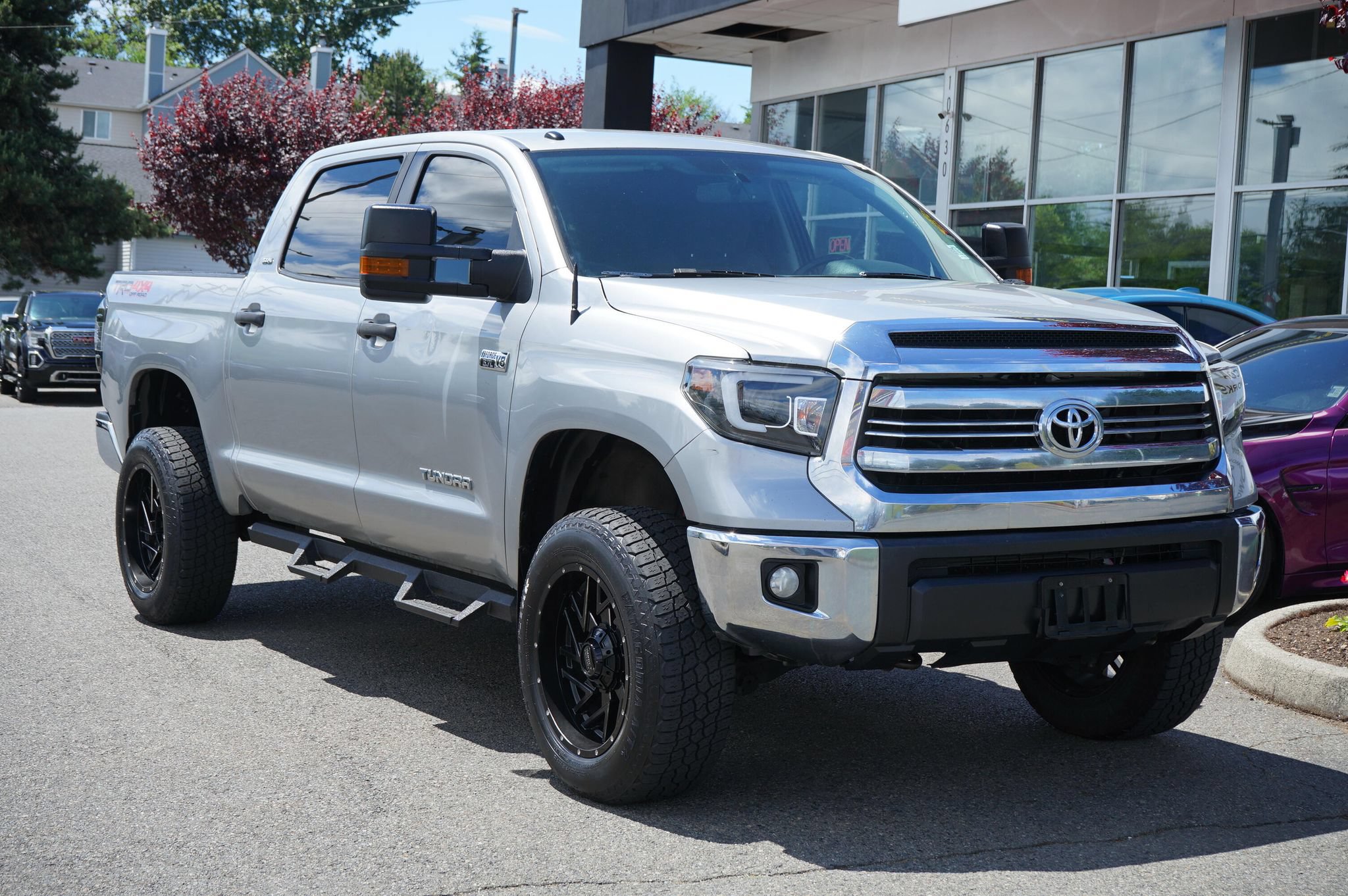 Used 2016 Toyota Tundra SR5 w/ TRD Off Road Package AWD/4WD image 7