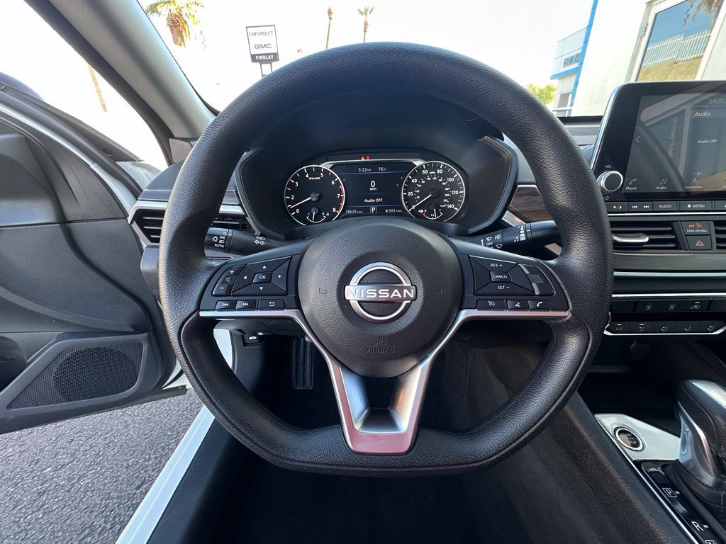 Used 2025 Nissan Altima 2.5 SV AWD/4WD image 15