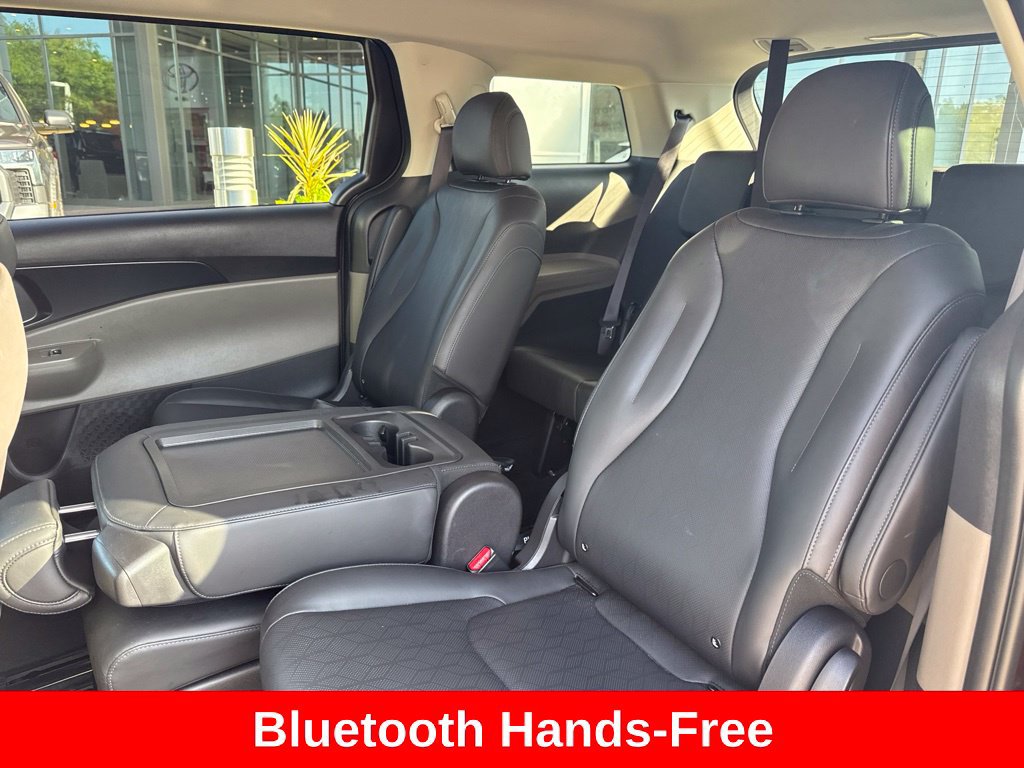 Used 2026 Kia Carnival FWD image 15