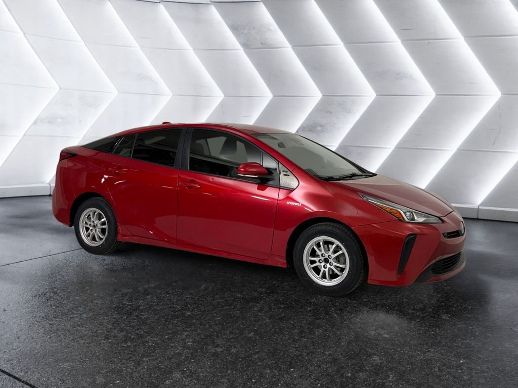 Used 2022 Toyota Prius LE FWD image 1