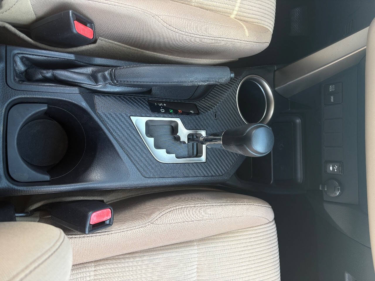 Used 2013 Toyota RAV4 XLE AWD/4WD image 19
