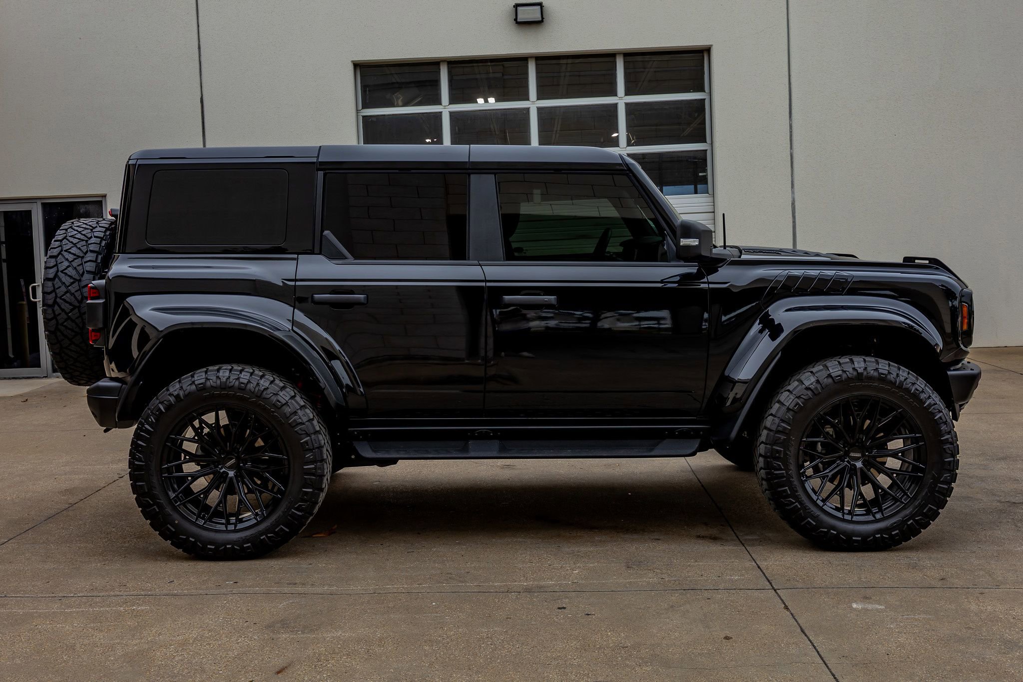 Used 2025 Ford Bronco Raptor image 10