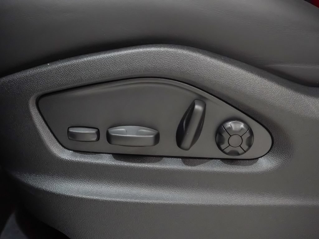 Certified 2026 Porsche Cayenne E-Hybrid Coupe AWD/4WD image 23