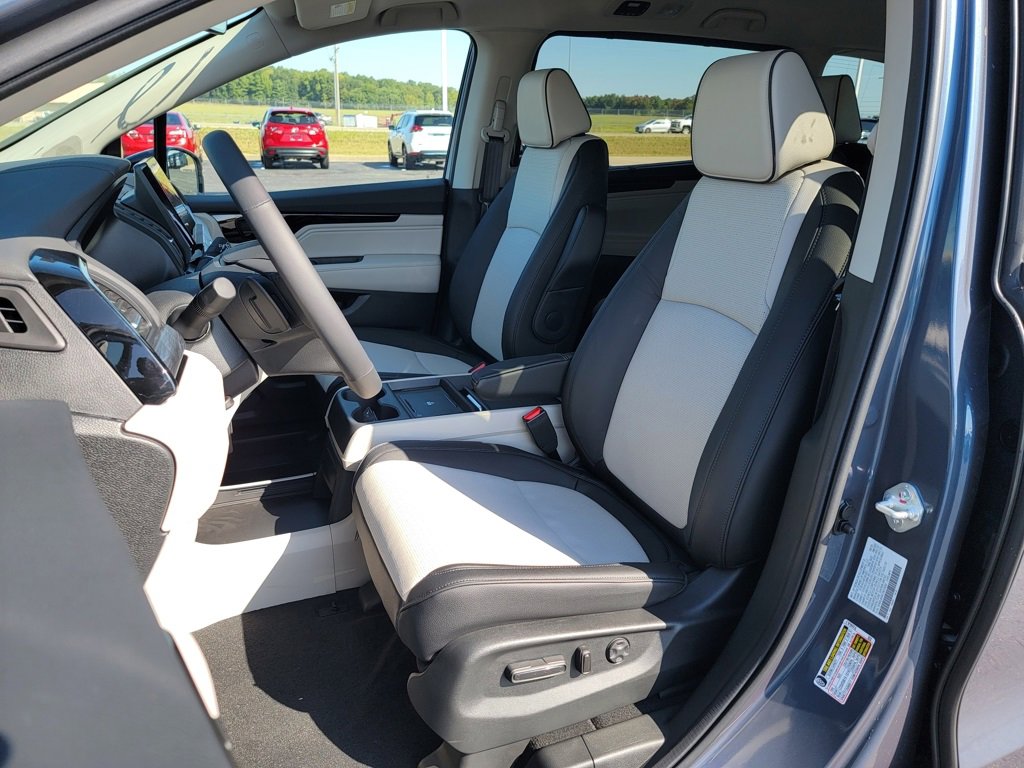 New 2026 Honda Odyssey Elite image 2