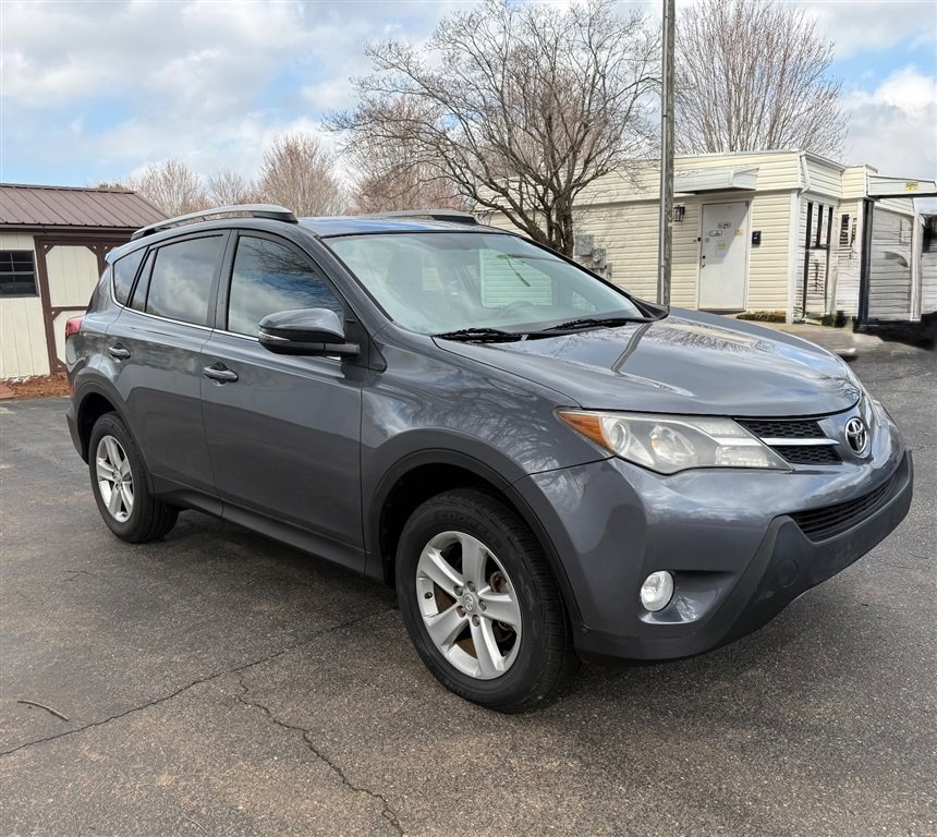 Used 2013 Toyota RAV4 XLE image 7