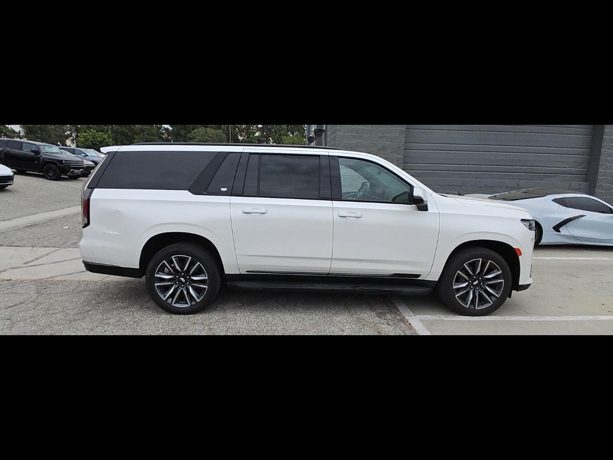 Used 2021 Cadillac Escalade ESV Sport AWD/4WD image 20