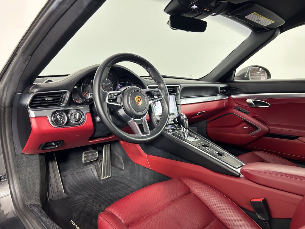 Certified 2019 Porsche 911 Carrera RWD image 4