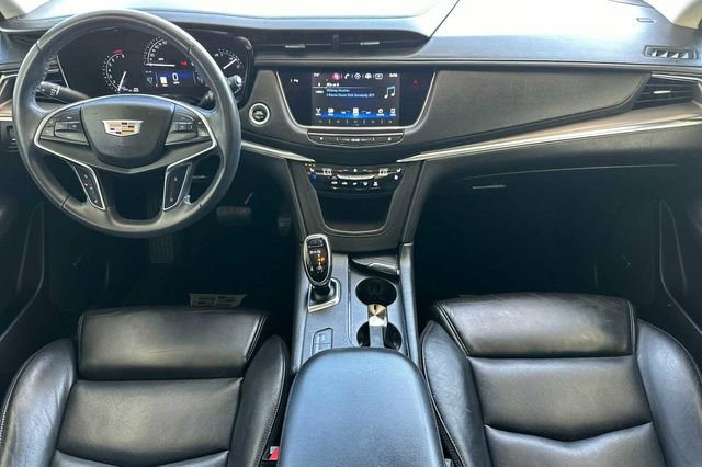 Used 2017 Cadillac XT5 Premium Luxury w/ Advanced Security Package FWD image 13