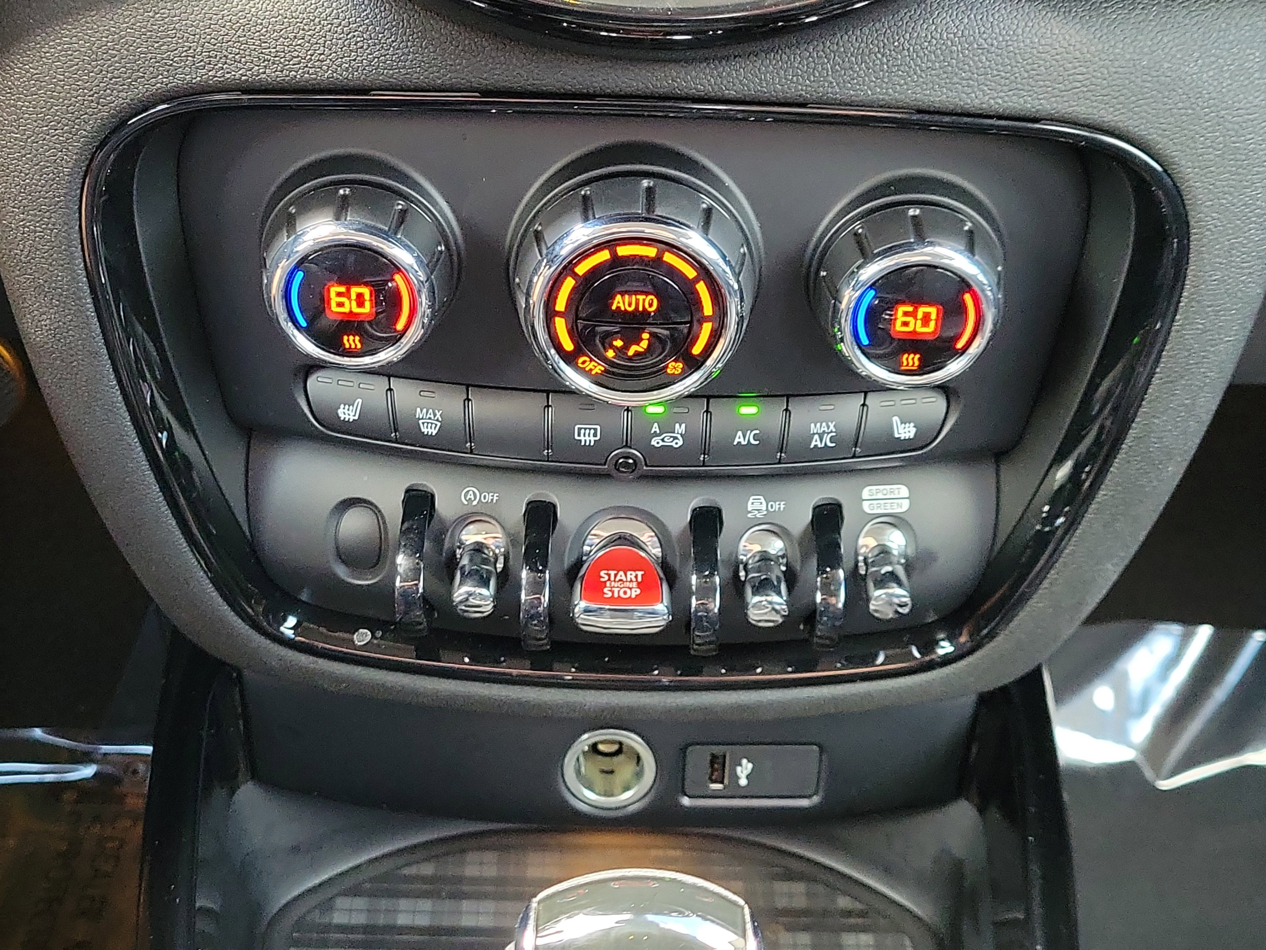 Used 2023 MINI Cooper Clubman S FWD image 29